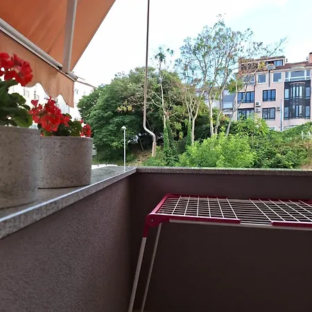 Toya Appartement *